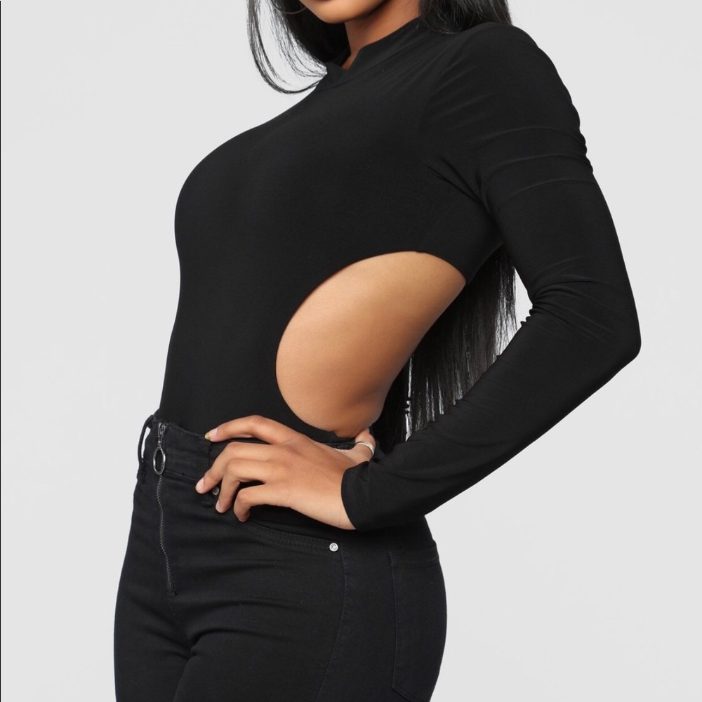 NTW Fashion Nova Black open back thong bodysuit - Picture 2 of 6